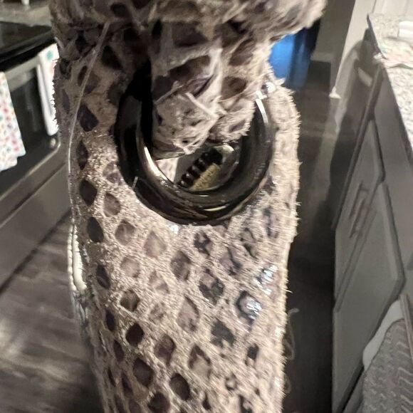 NWOT Elliot Luca snakeskin small handbag. - Picture 16 of 16